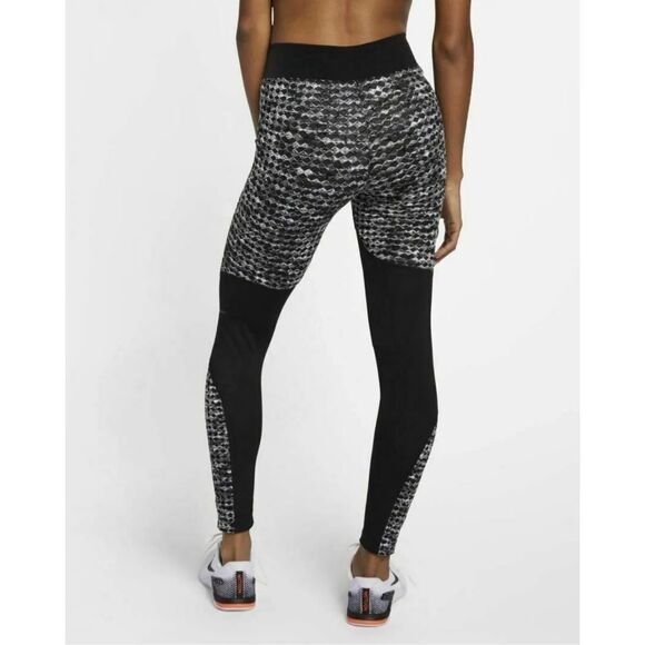 Nike Pro Hyperwarm training tights size medium 25.5” in seam - Picture 3 of 14